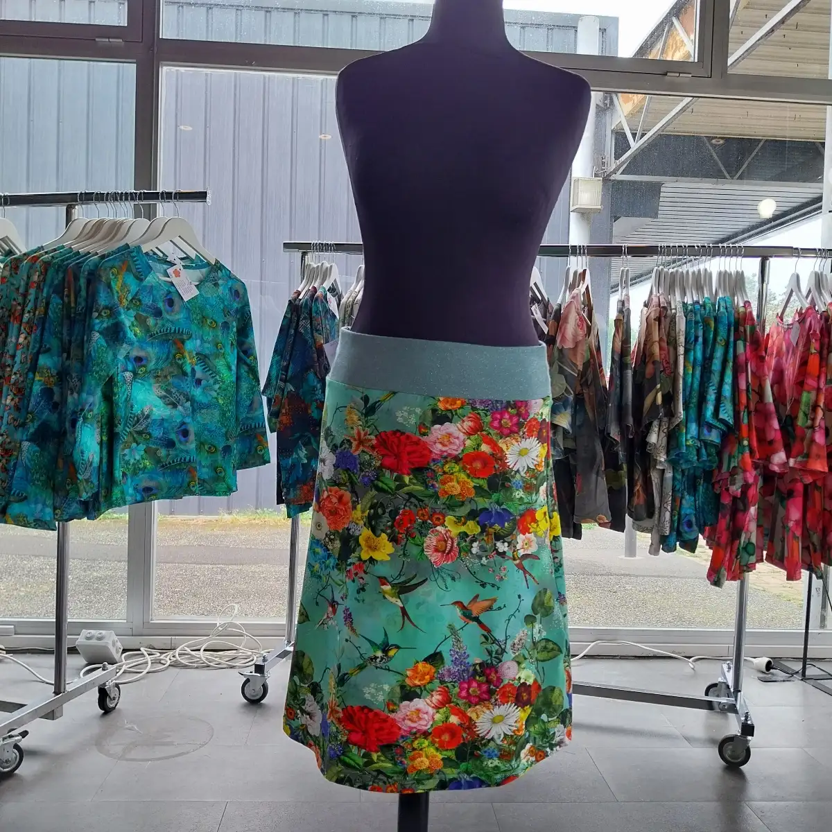 JUPE GUIRLANDE FLEURS OISEAUX